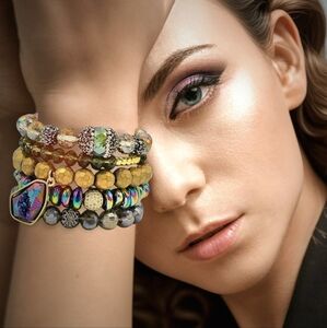 🆕️5pc Boho Chic Handmade Beaded Stackable Stretchy Trendy Bracelet Set 🌿